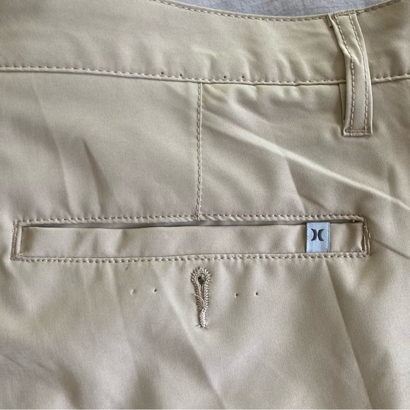Hurley | Men’s Hybrid Walkshort Khaki Tan Stretch 38 - Picture 2 of 4